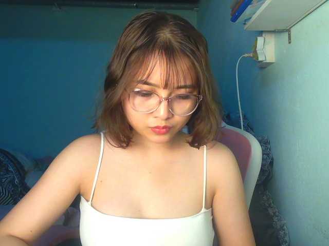 Live sex webcam photo for Julia98 #290619807