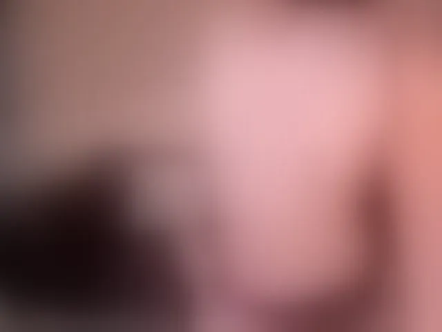Live sex webcam photo for JuliaBaxter #276644251