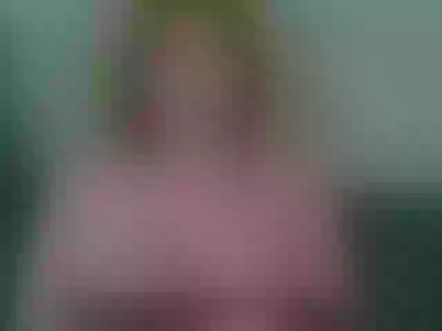 Live sex webcam photo for JuliaEyrie #291245844