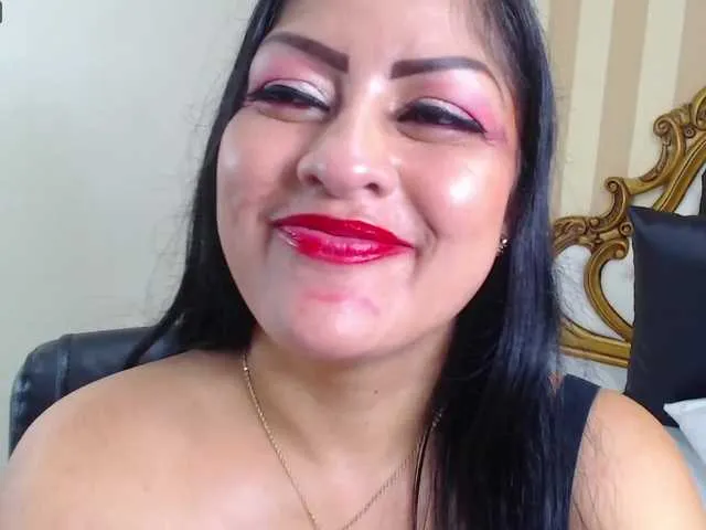 Live sex webcam photo for JuliaHaye #271963306