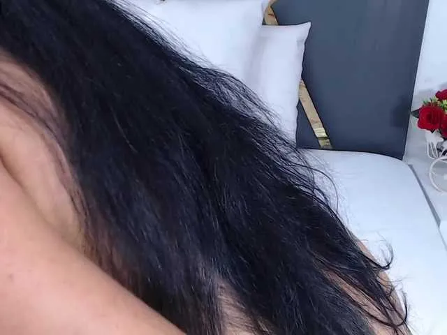 Live sex webcam photo for JuliaHaye #272092820