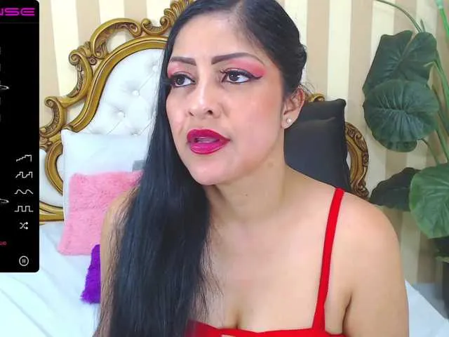 Live sex webcam photo for JuliaHaye #272988292