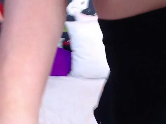 Live sex webcam photo for JuliaHaye #273336083