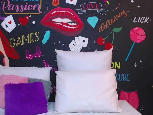 Live sex webcam photo for JuliaHaye #273496492