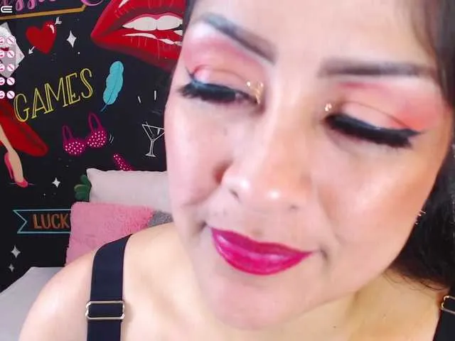 Live sex webcam photo for JuliaHaye #273793522