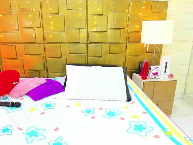 Live sex webcam photo for JuliaHaye #275919998