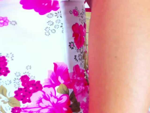 Live sex webcam photo for JuliaHaye #275932064