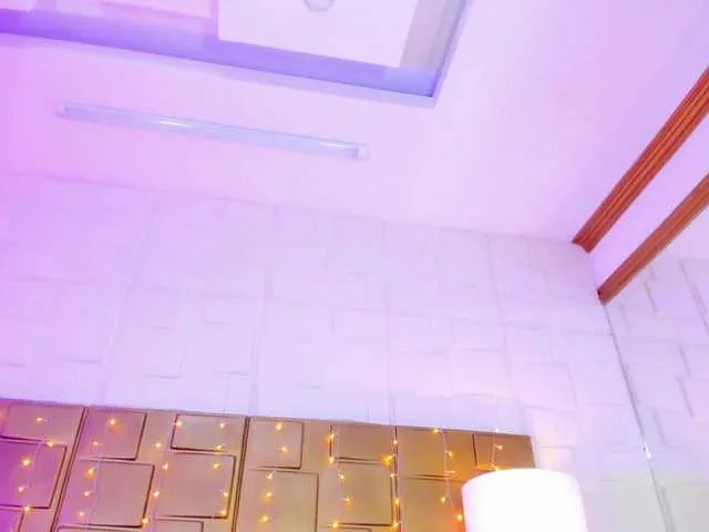 Live sex webcam photo for JuliaHaye #276765083