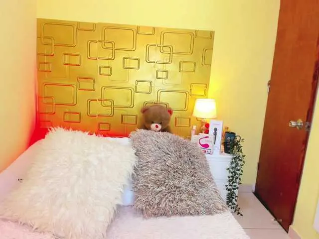 Live sex webcam photo for JuliaHaye #291437174