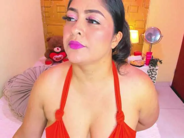 Live sex webcam photo for JuliaHaye #293828935