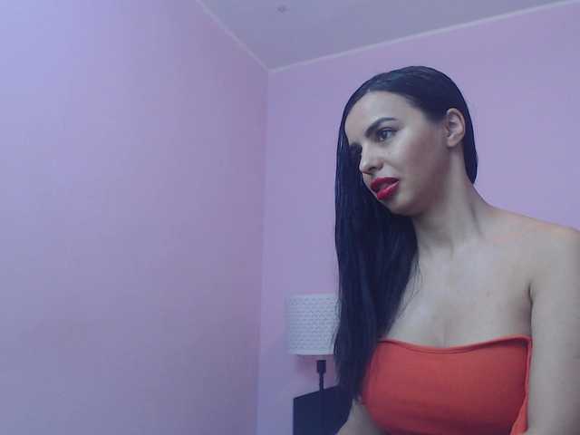 Live sex webcam photo for JuliaHayes90 #273818293
