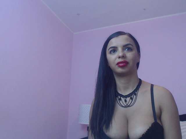Live sex webcam photo for JuliaHayes90 #274253463