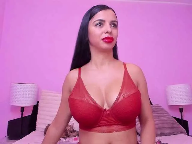 Live sex webcam photo for JuliaHayes90 #274661666