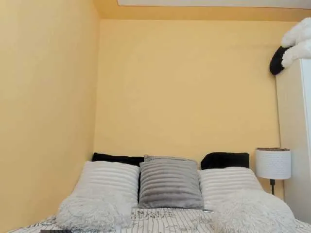 Live sex webcam photo for JuliaHayes90 #276838276