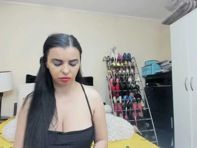 Live sex webcam photo for JuliaHayes90 #290713578