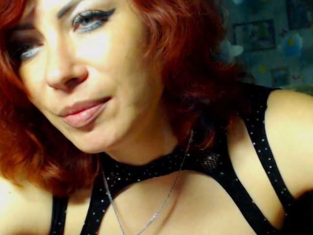 Live sex webcam photo for JuliaIce #274018876