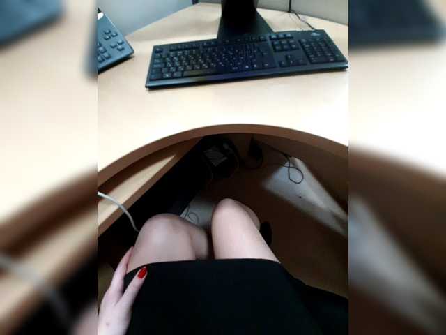 Live sex webcam photo for JuliaKiss-PH #277011032