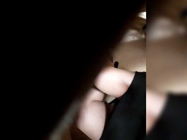 Live sex webcam photo for JuliaKiss-PH #277053625