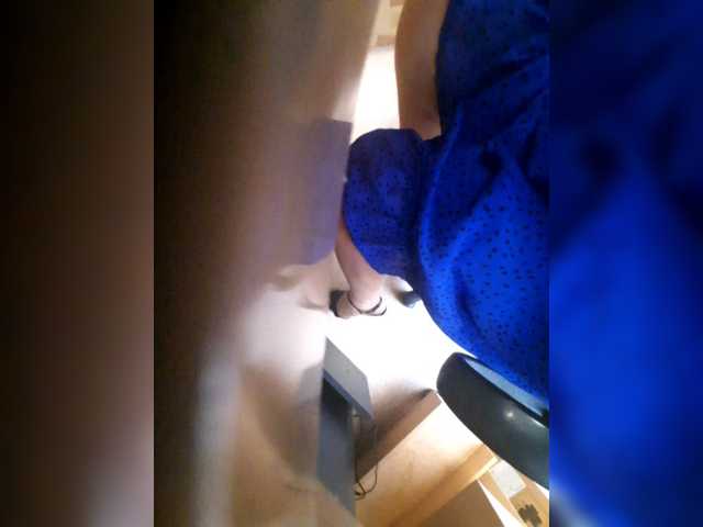 Live sex webcam photo for JuliaKiss-PH #277490105