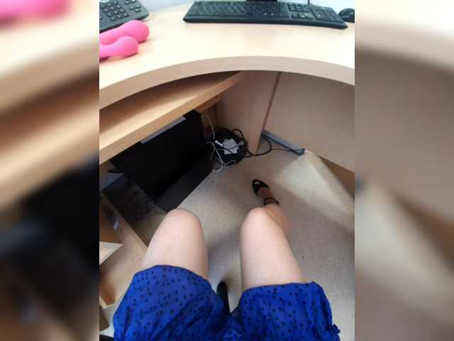 Live sex webcam photo for JuliaKiss-PH #277576373