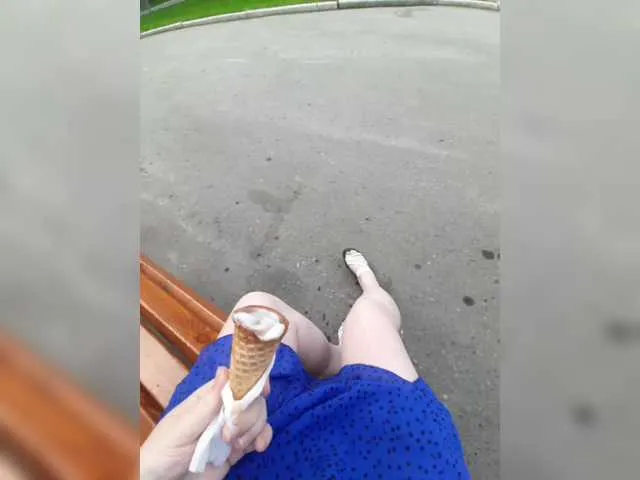 Live sex webcam photo for JuliaKiss-PH #291198983