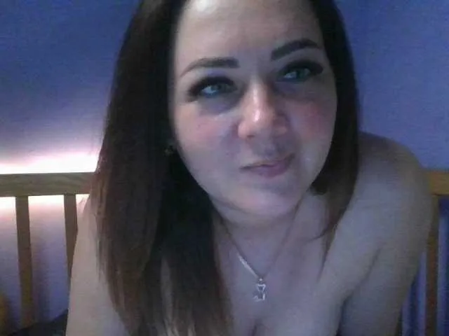 Live sex webcam photo for JuliaMorgans #275767456
