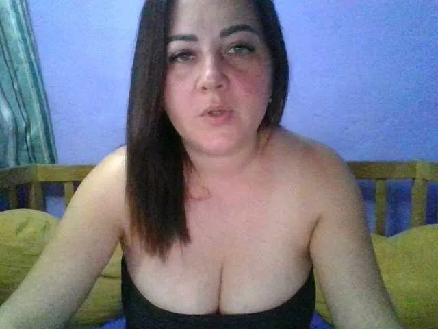 Live sex webcam photo for JuliaMorgans #276363665