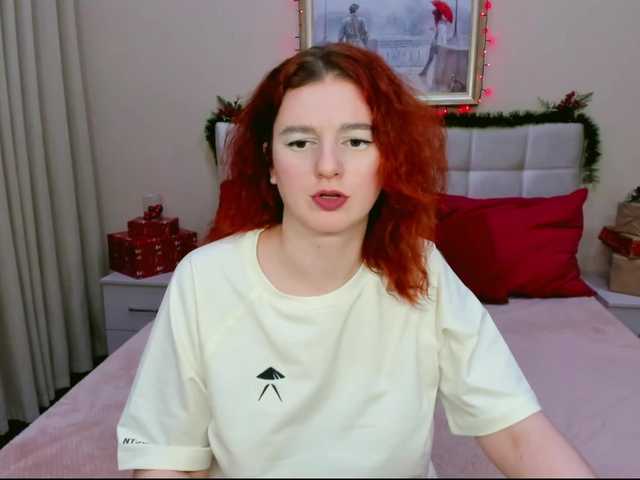 Live sex webcam photo for JuliaRedSun #276943727