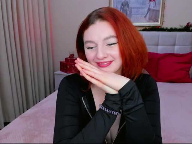 Live sex webcam photo for JuliaRedSun #276993979