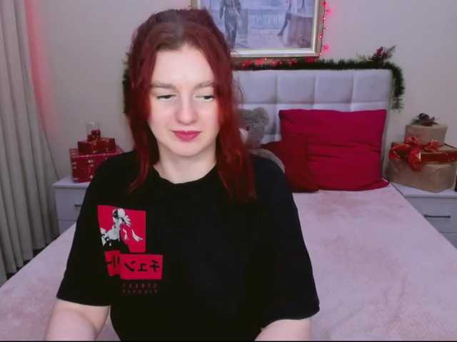 Live sex webcam photo for JuliaRedSun #277161592