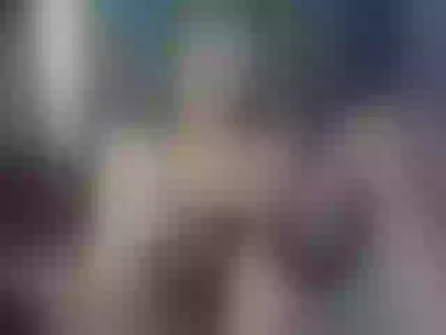 Live sex webcam photo for JuliaRee #274663619