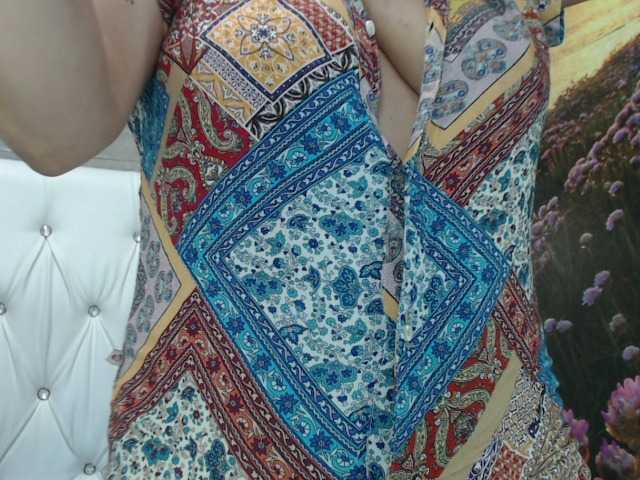 Live sex webcam photo for JuliaReeves #272284706