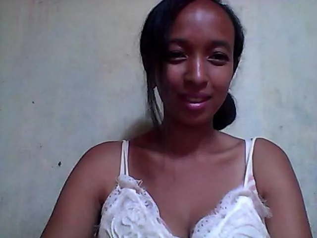 Live sex webcam photo for Juliahh #277886384