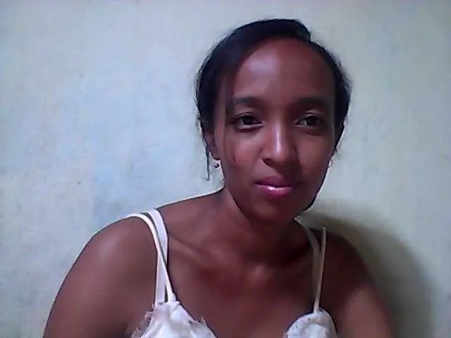 Live sex webcam photo for Juliahh #277888925