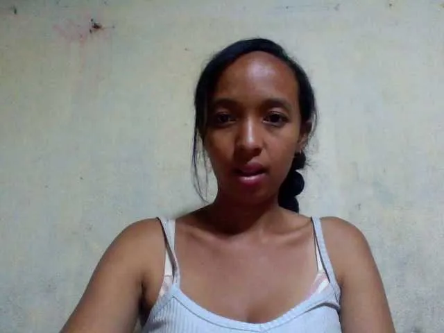 Live sex webcam photo for Juliahh #277896046