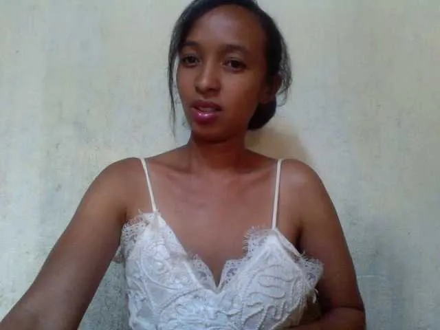 Live sex webcam photo for Juliahh #278076281