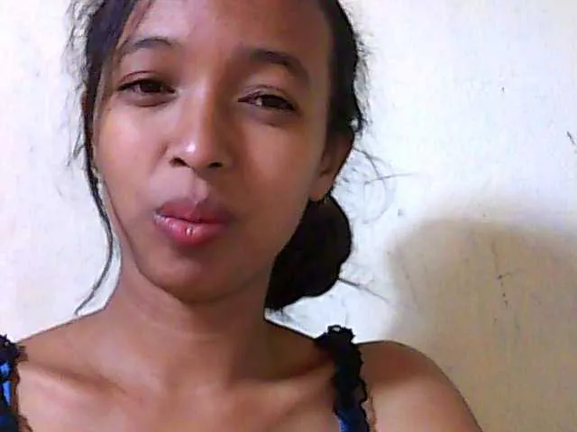 Live sex webcam photo for Juliahh #278273389