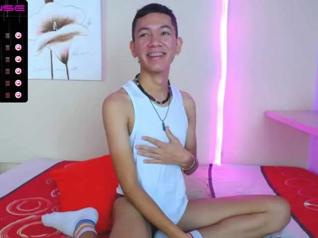 Live sex webcam photo for JulianRose- #273602447