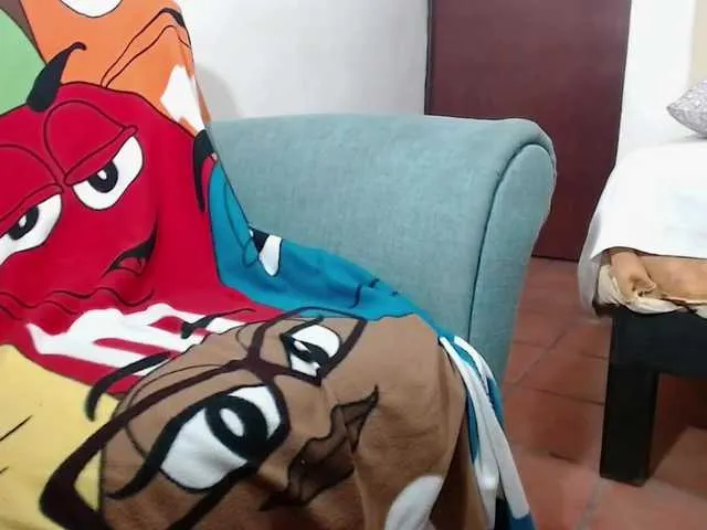 Live sex webcam photo for JulianYlucia #290798407