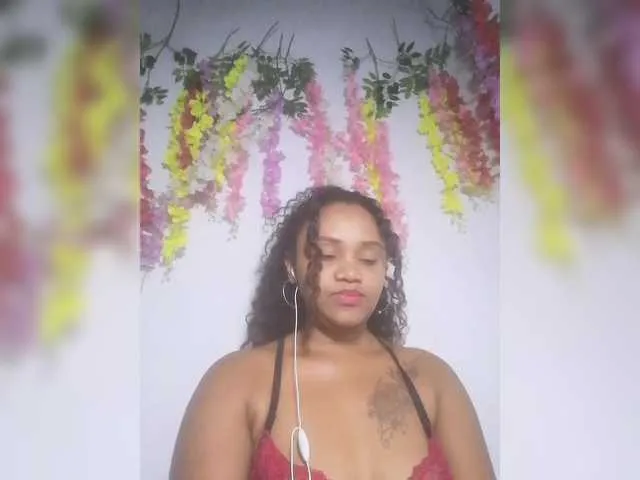 Live sex webcam photo for Julianna-1 #292535642