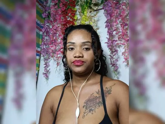 Live sex webcam photo for Julianna-1 #293678410