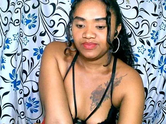 Live sex webcam photo for Julianna-1 #294259046