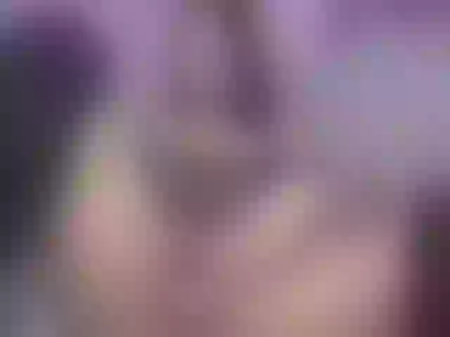 Live sex webcam photo for Julibd27 #292140873