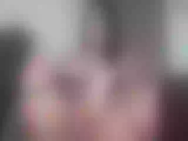 Live sex webcam photo for Julibd27 #292160468