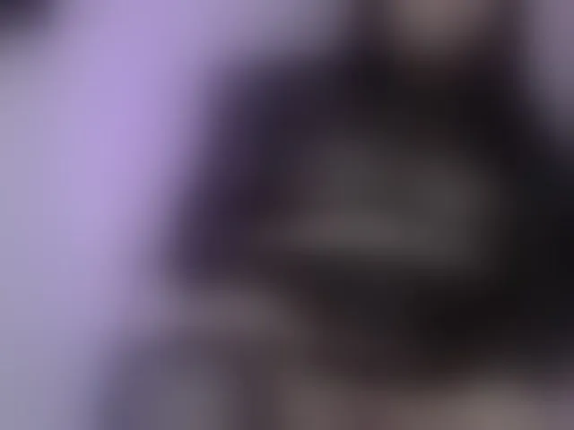 Live sex webcam photo for Julibd27 #292452719