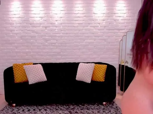 Live sex webcam photo for JulieBelle #287987832