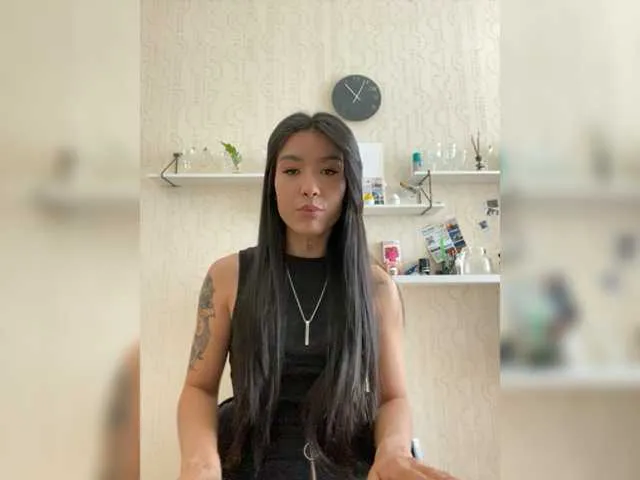 Live sex webcam photo for JulieTurner #278117460