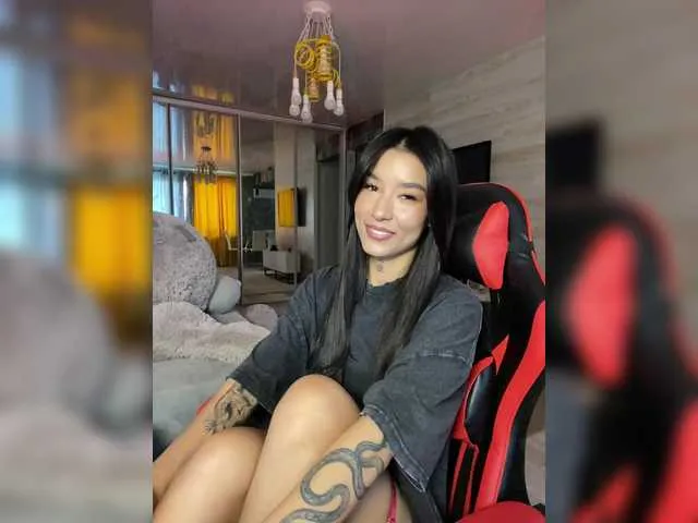 Live sex webcam photo for JulieTurner #289993735