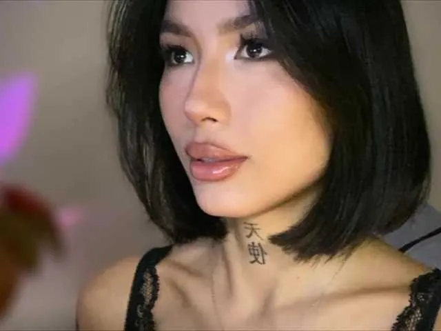 Live sex webcam photo for JulieTurner #291533912