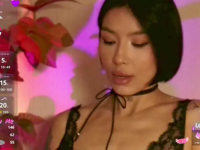 Live sex webcam photo for JulieTurner #291861980